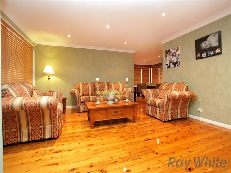 29 Blue Hills Drive, Glenmore Park NSW 2745