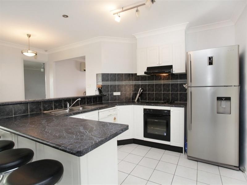 6 Burraga Place, Glenmore Park NSW 2745