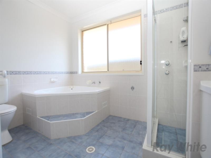 19 Shearwater Drive, Glenmore Park NSW 2745