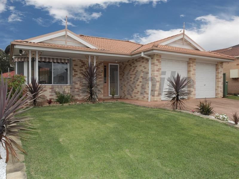 65 Kukundi Drive, Glenmore Park NSW 2745
