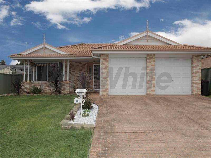 65 Kukundi Drive, Glenmore Park NSW 2745