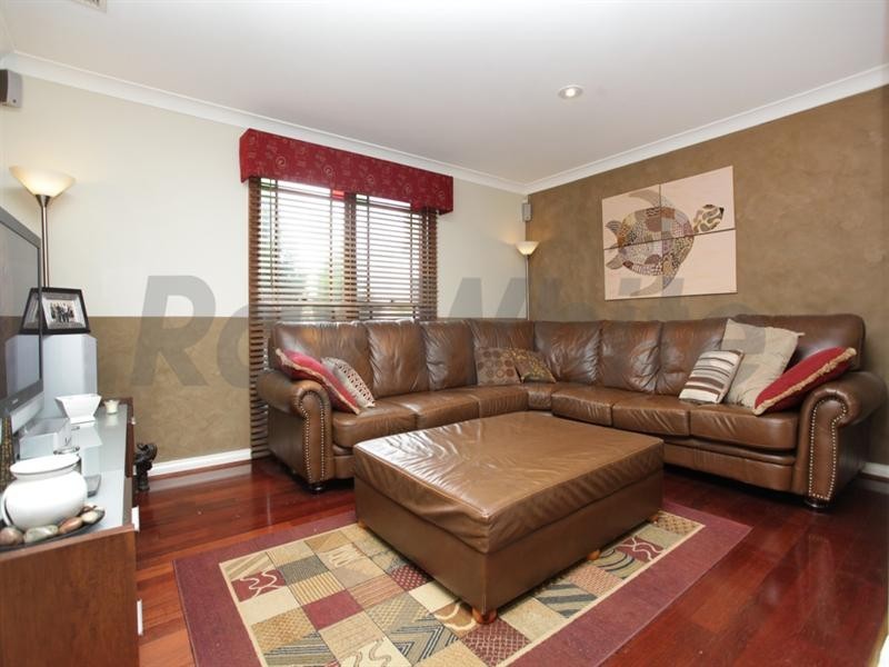 13 Minnek Close, Glenmore Park NSW 2745