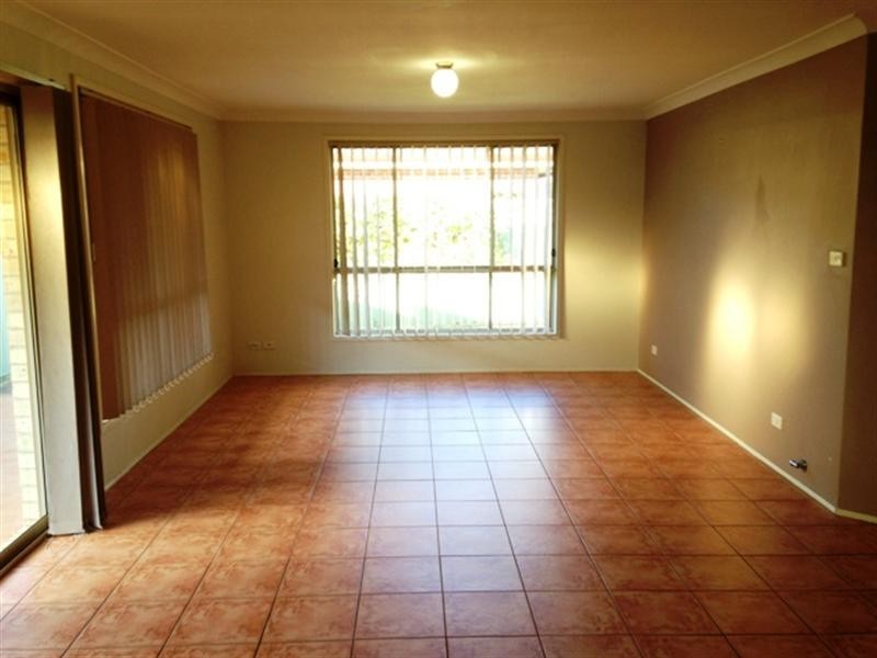 57 Kukundi Drive, Glenmore Park NSW 2745