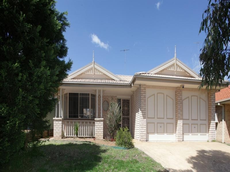 5 Condor Place, Glenmore Park NSW 2745