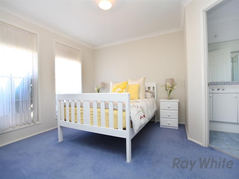 19 Shearwater Drive, Glenmore Park NSW 2745