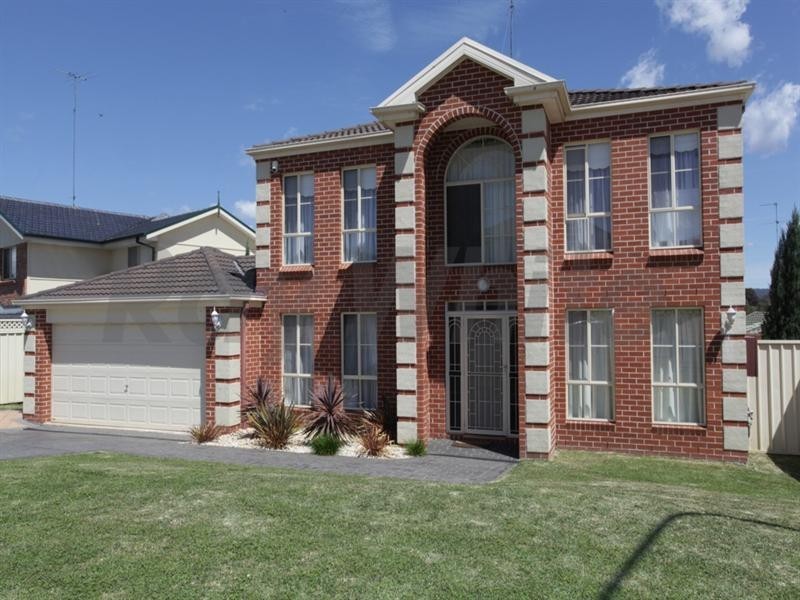8 Tanglewood Place, Glenmore Park NSW 2745