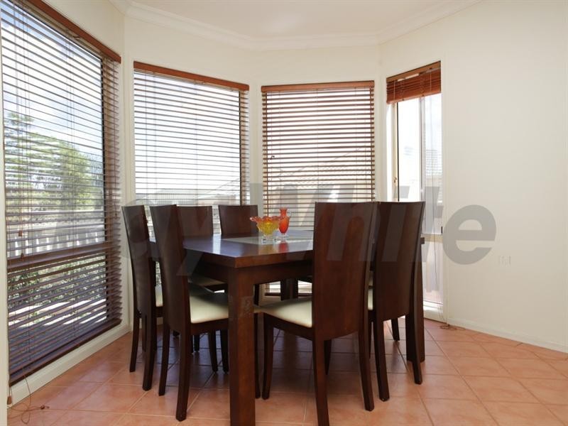 8 Tanglewood Place, Glenmore Park NSW 2745