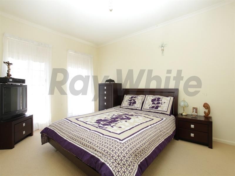 8 Tanglewood Place, Glenmore Park NSW 2745