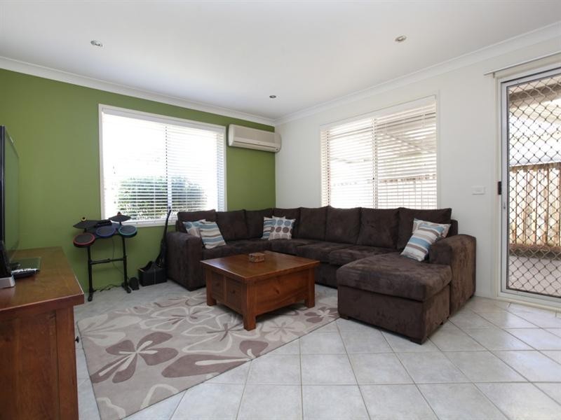 1 Carex Close, Glenmore Park NSW 2745