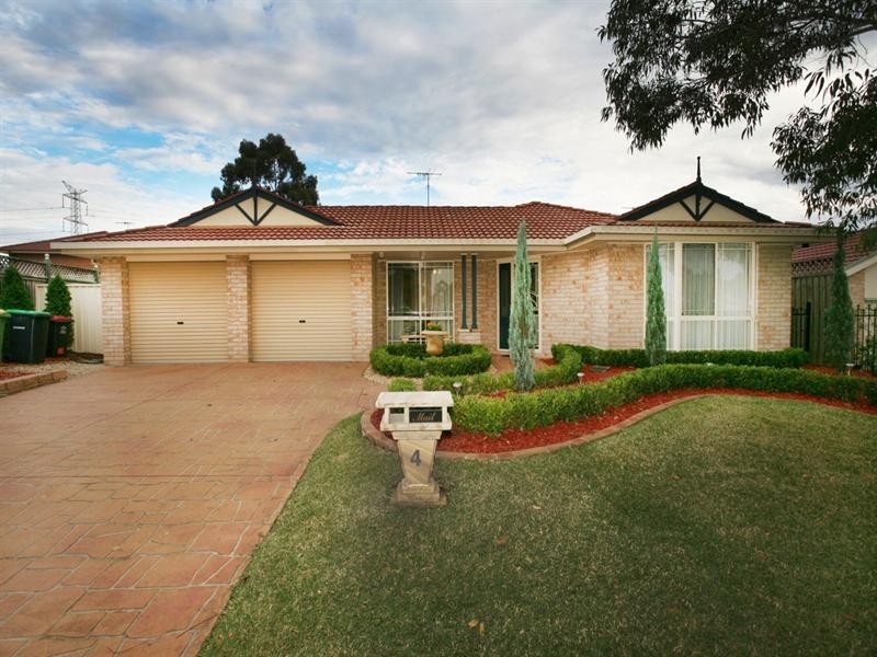 4 Brigadoon Avenue, Glenmore Park NSW 2745
