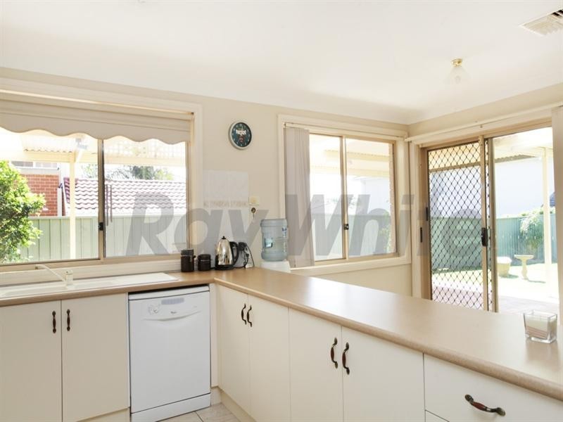 6 Jacana Way, Glenmore Park NSW 2745