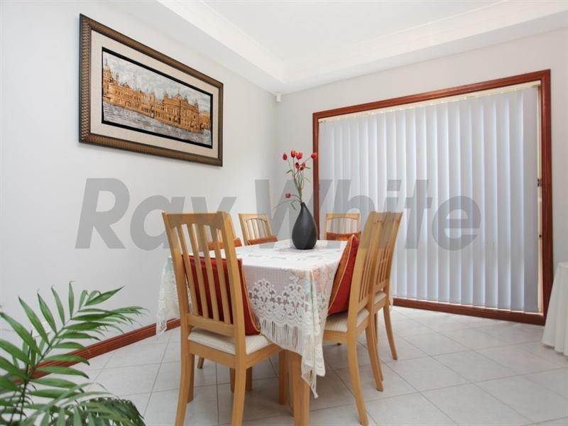 10 Osprey Avenue, Glenmore Park NSW 2745