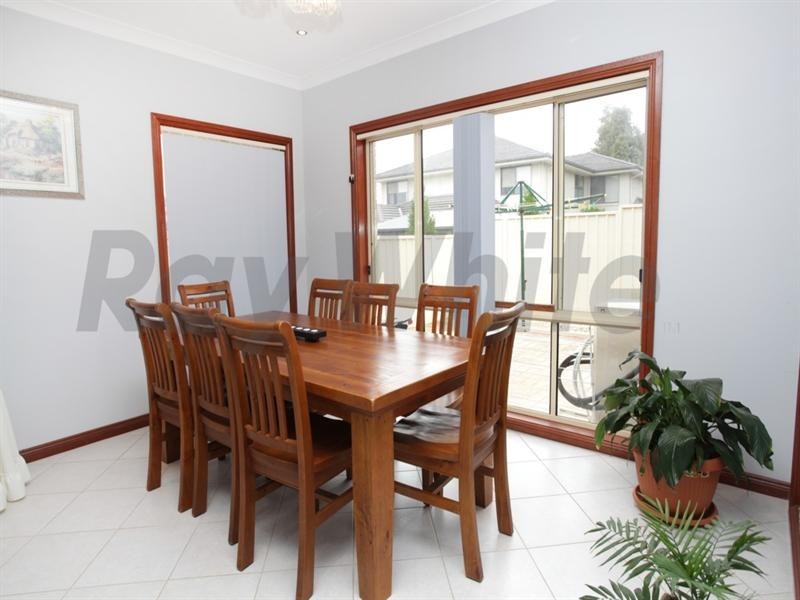 10 Osprey Avenue, Glenmore Park NSW 2745