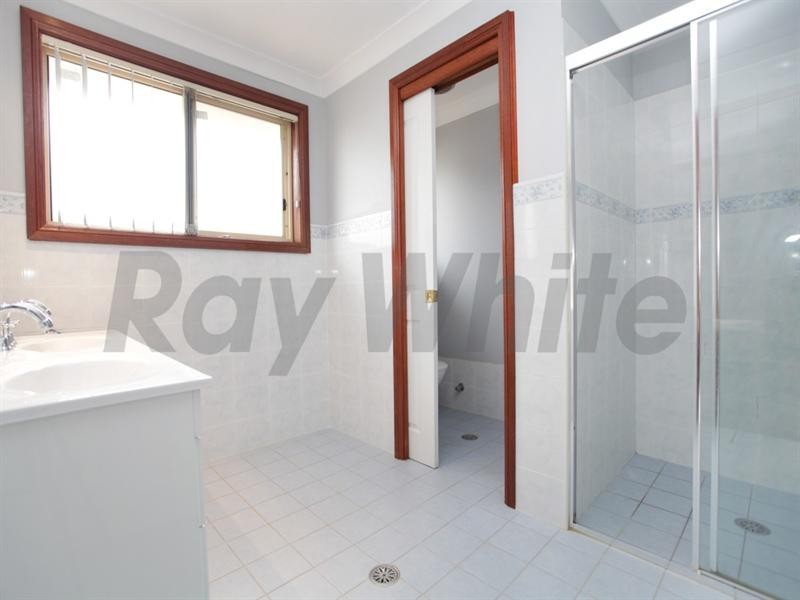 10 Osprey Avenue, Glenmore Park NSW 2745