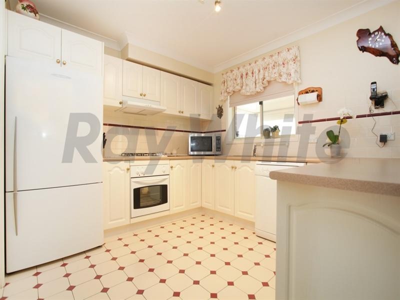 4 Gili Place, Glenmore Park NSW 2745