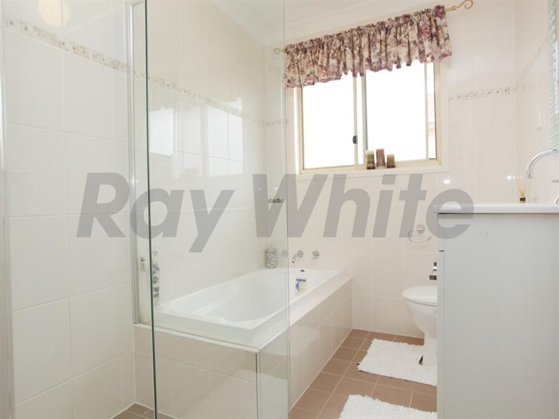 4 Gili Place, Glenmore Park NSW 2745