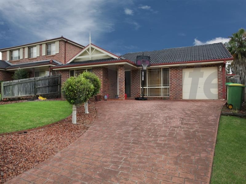 11 Dillwynia Drive, Glenmore Park NSW 2745