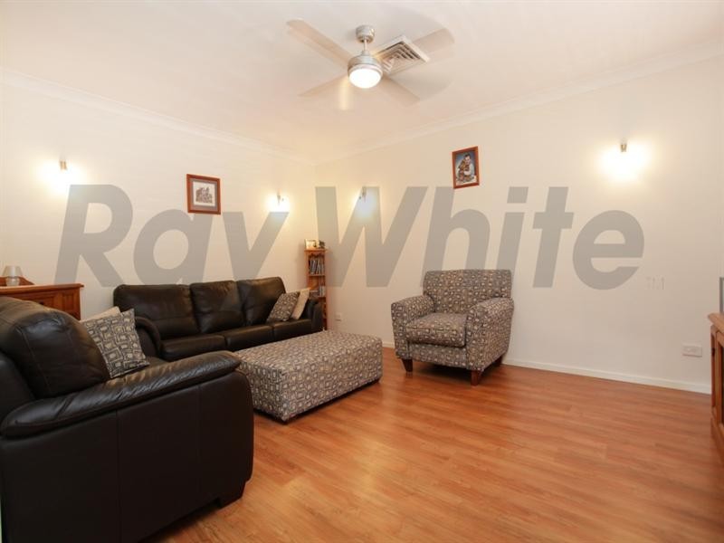 11 Dillwynia Drive, Glenmore Park NSW 2745