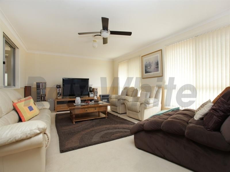 9/103-111 The Lakes Drive, Glenmore Park NSW 2745