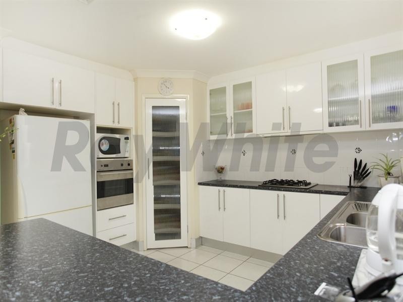 25 Shearwater Drive, Glenmore Park NSW 2745