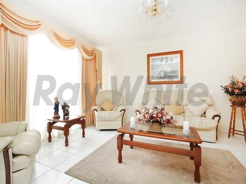 25 Shearwater Drive, Glenmore Park NSW 2745