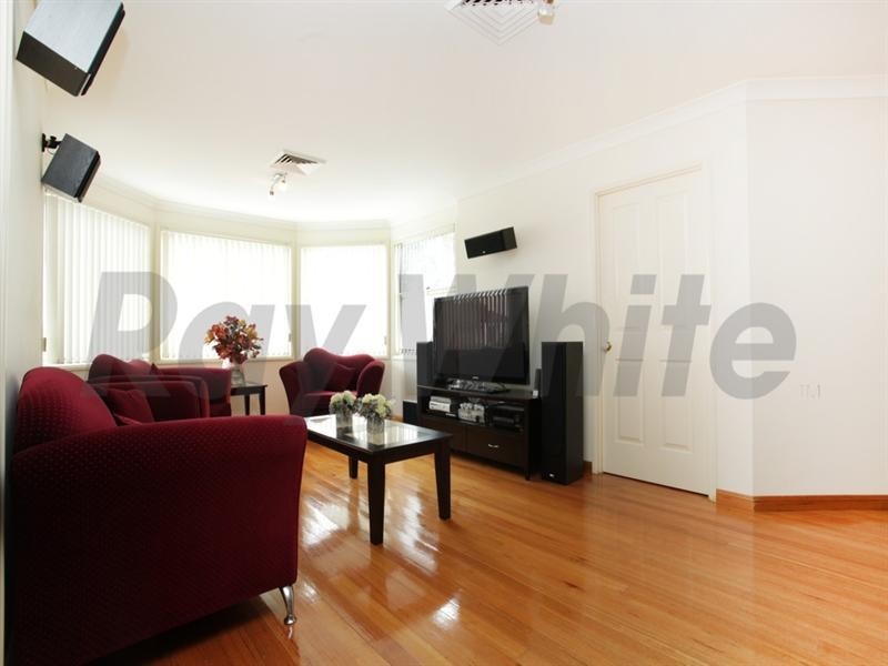 25 Shearwater Drive, Glenmore Park NSW 2745