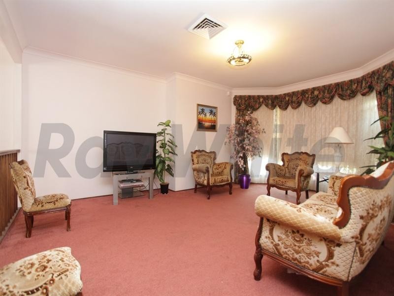 19 Kulaman Crescent, Glenmore Park NSW 2745