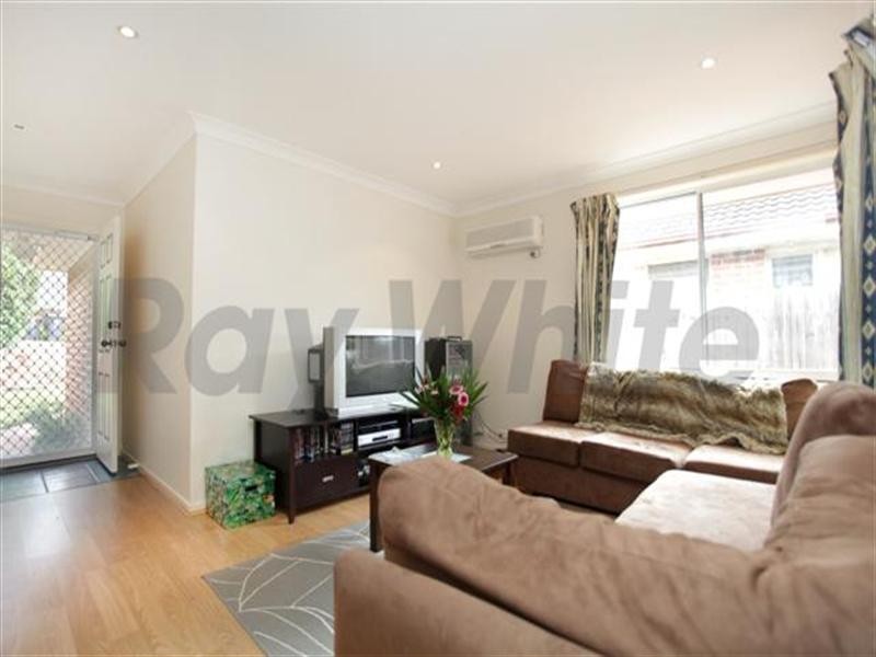 3 Rosea Place, Glenmore Park NSW 2745