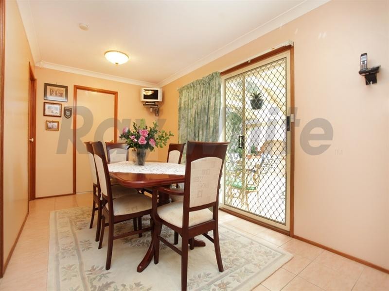 11 Magpie Place, Glenmore Park NSW 2745