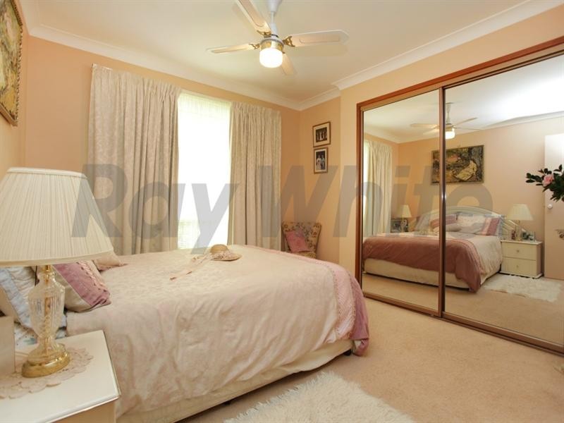 11 Magpie Place, Glenmore Park NSW 2745