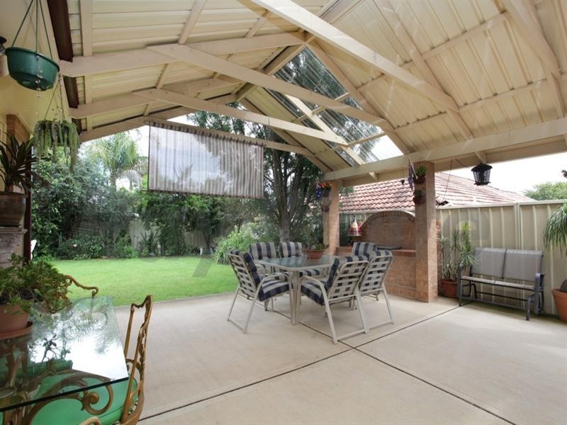 11 Magpie Place, Glenmore Park NSW 2745