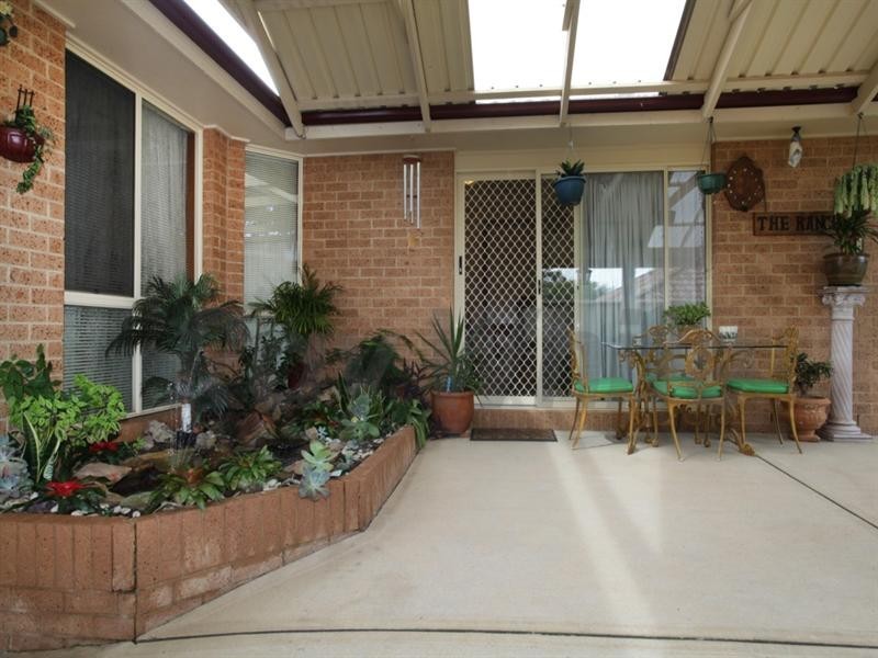 11 Magpie Place, Glenmore Park NSW 2745