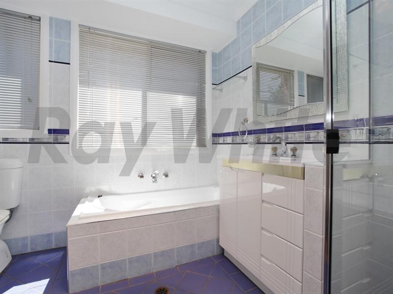 33 Marcus Clarke Crescent, Glenmore Park NSW 2745