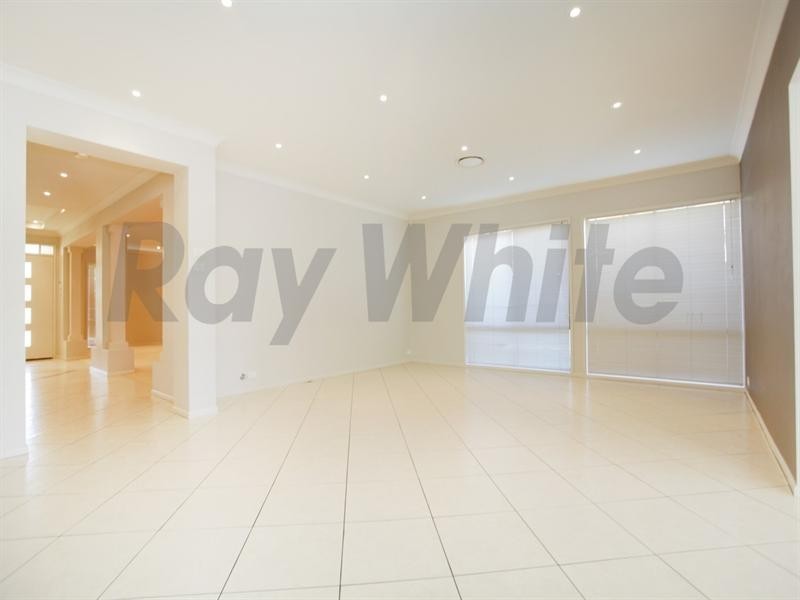 25 Lakewood Terrace, Glenmore Park NSW 2745