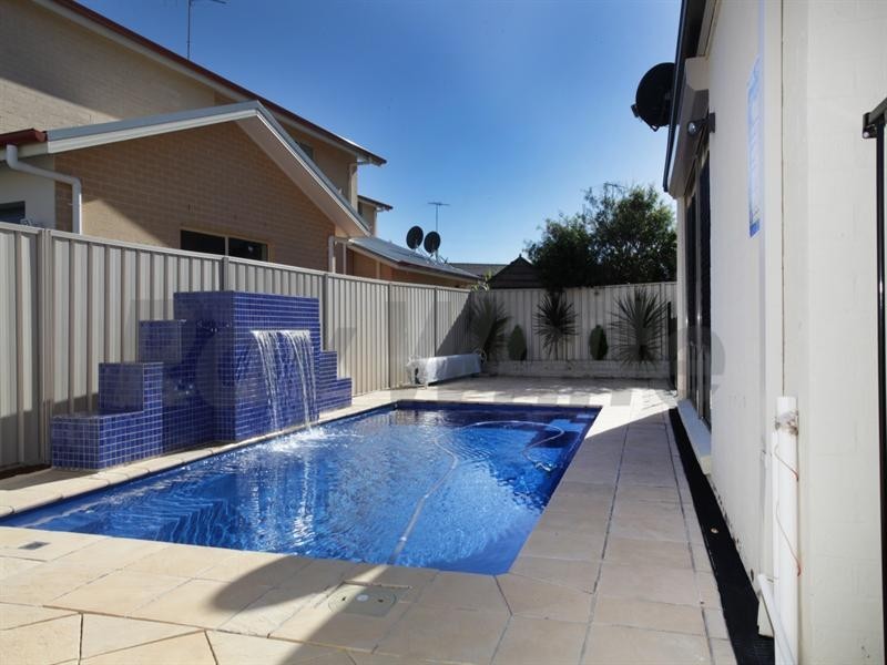 25 Lakewood Terrace, Glenmore Park NSW 2745