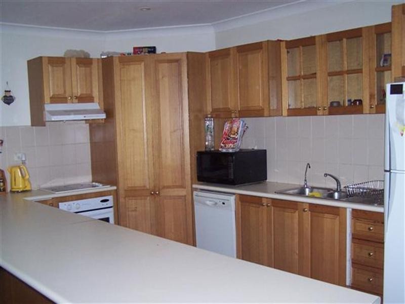 6 Devaney Place, Glenmore Park NSW 2745