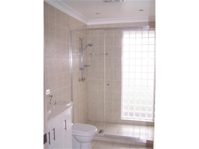 6 Devaney Place, Glenmore Park NSW 2745