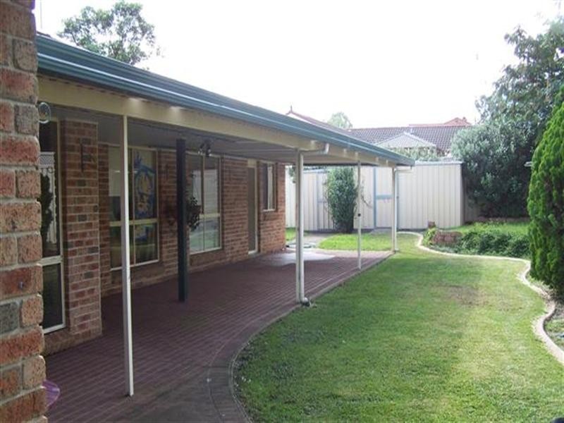 6 Devaney Place, Glenmore Park NSW 2745