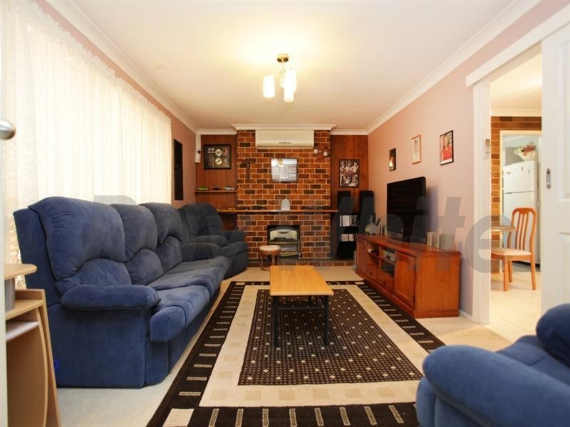 40 Deborah Crescent, Cambridge Park NSW 2747