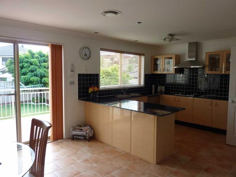 11 Lakewood Terrace, Glenmore Park NSW 2745