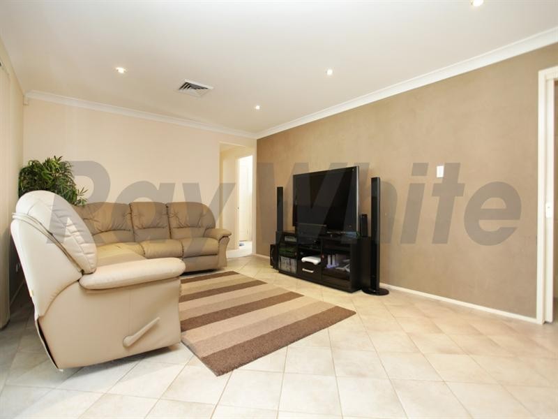 21 Lakewood Terrace, Glenmore Park NSW 2745