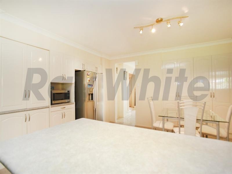 21 Lakewood Terrace, Glenmore Park NSW 2745