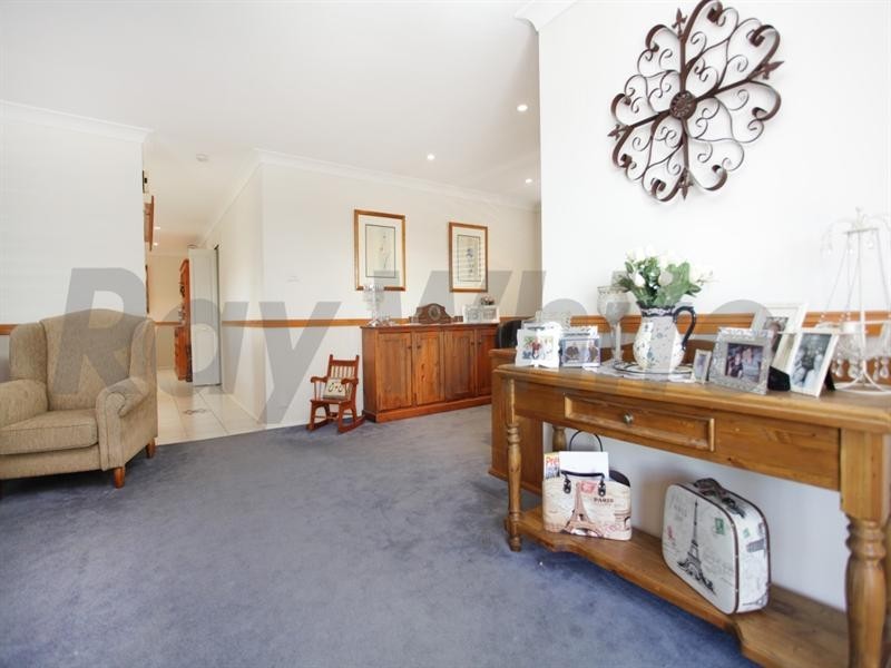 32 Kenneth Slessor Drive, Glenmore Park NSW 2745