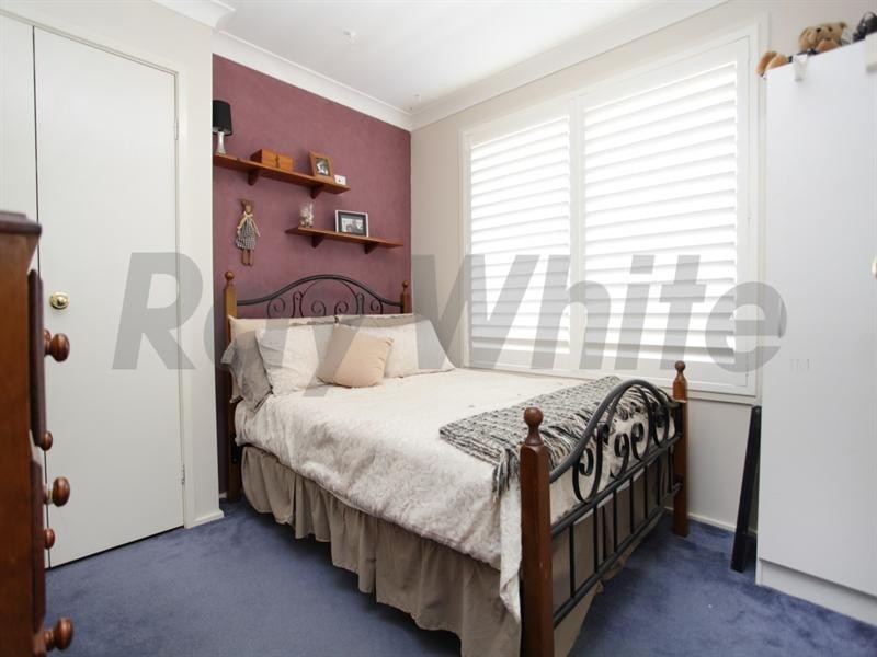 32 Kenneth Slessor Drive, Glenmore Park NSW 2745