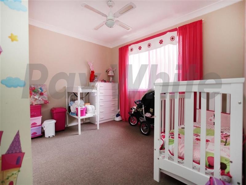 1 Corvus Close, Glenmore Park NSW 2745