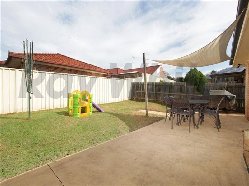 1 Corvus Close, Glenmore Park NSW 2745