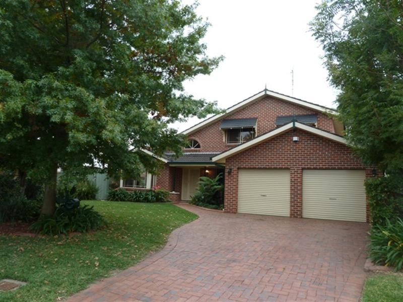 5 Neilson Close, Glenmore Park NSW 2745