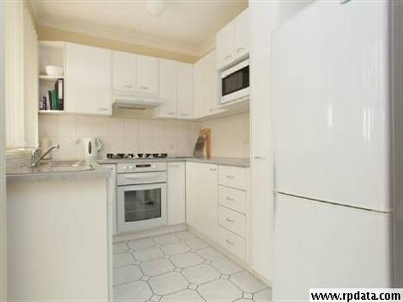 18 Kumbara Close, Glenmore Park NSW 2745