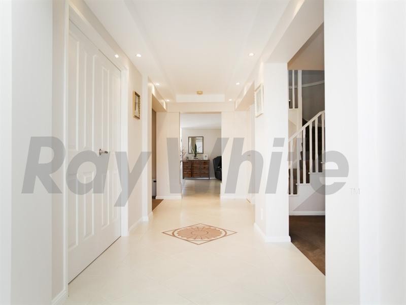 15 Dunna Place, Glenmore Park NSW 2745