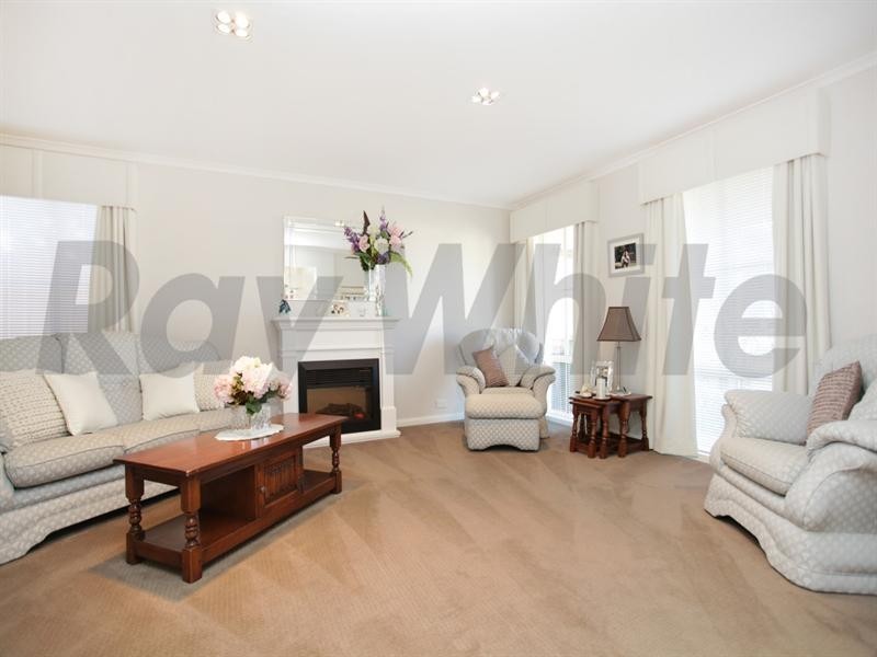 15 Dunna Place, Glenmore Park NSW 2745